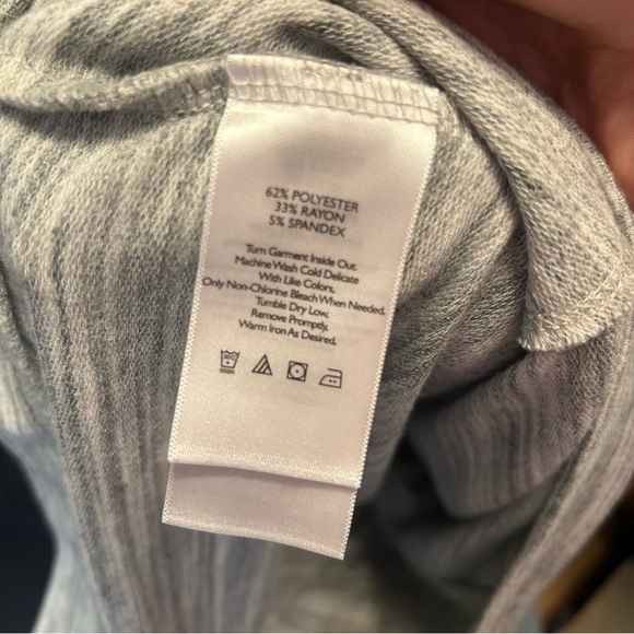 Eddie Bauer Gray Cowl Turtleneck Long Sleeve Outdoor Top Medium Women’s - Picture 7 of 7